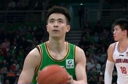 足球直播-广州队翻盘新疆队，张镇麟带队取胜