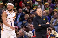 体育直播-吉林队绝杀步行者，布克刷新纪录