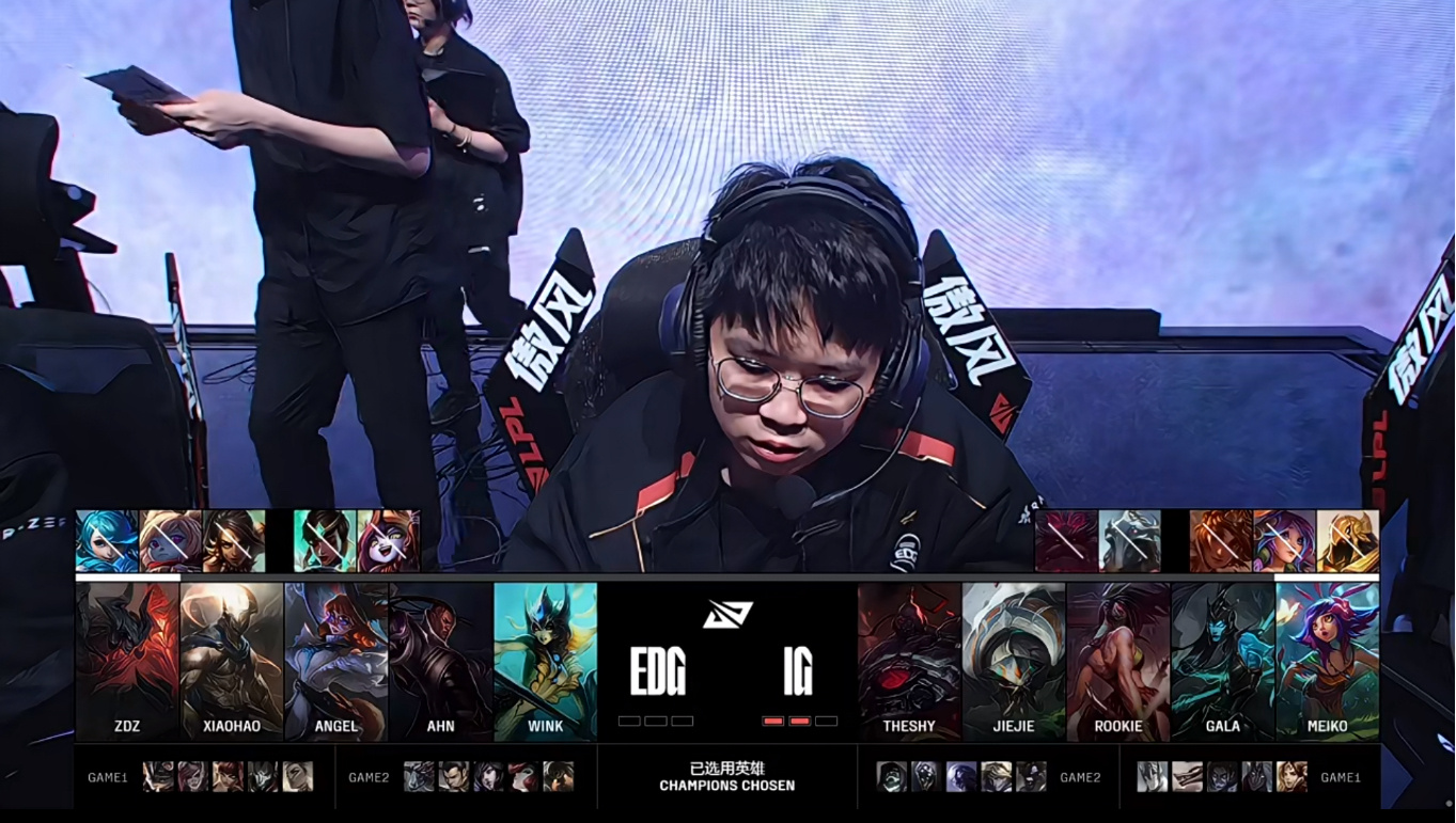 FNC碾压EDG，Faker成为全场焦点入围赛2:1（成都）