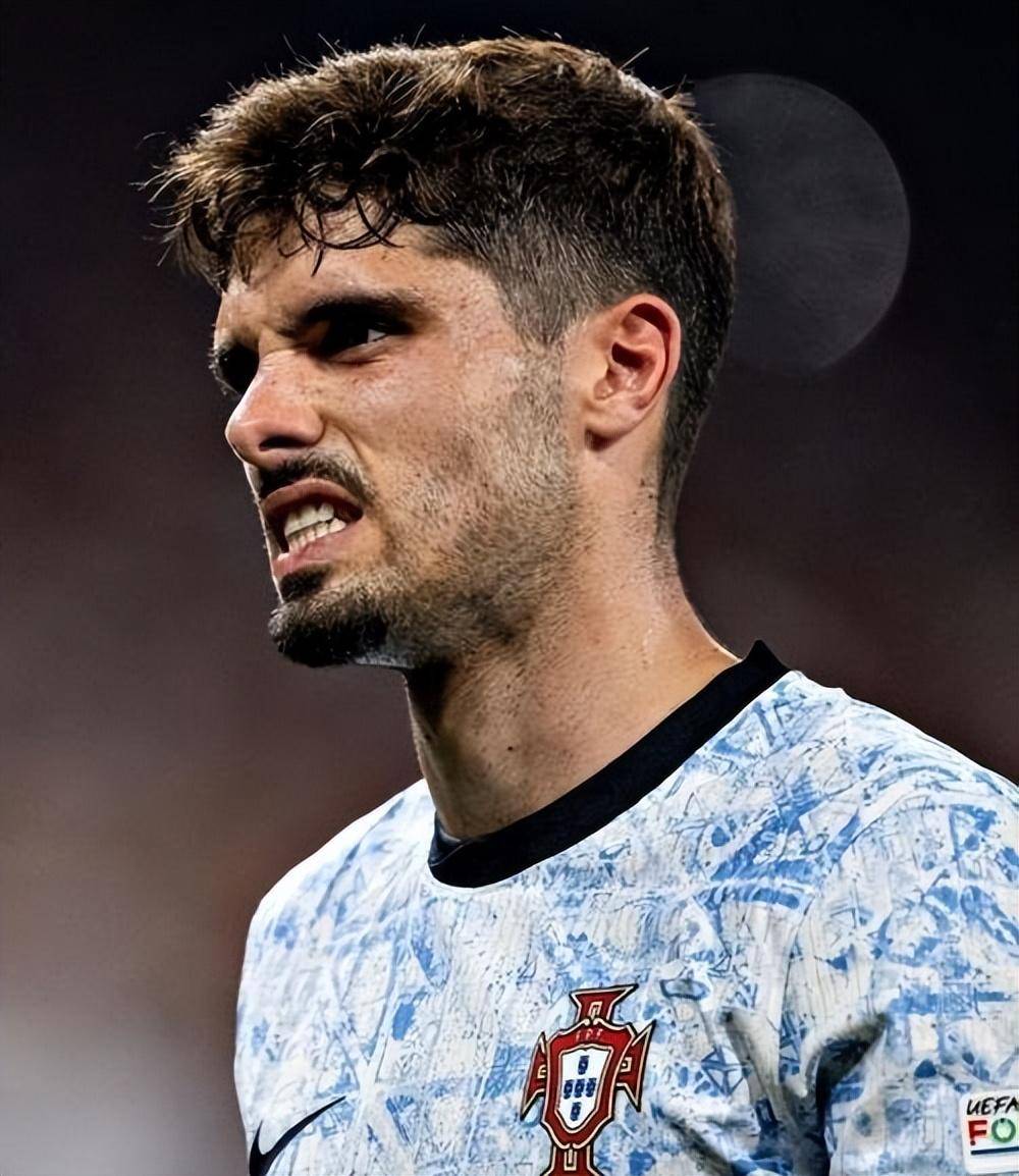 切尔西球员身体素质:球队备战或具备竞争力的简单介绍 切尔西球员身体素质:球队备战或具备竞争力的简单介绍