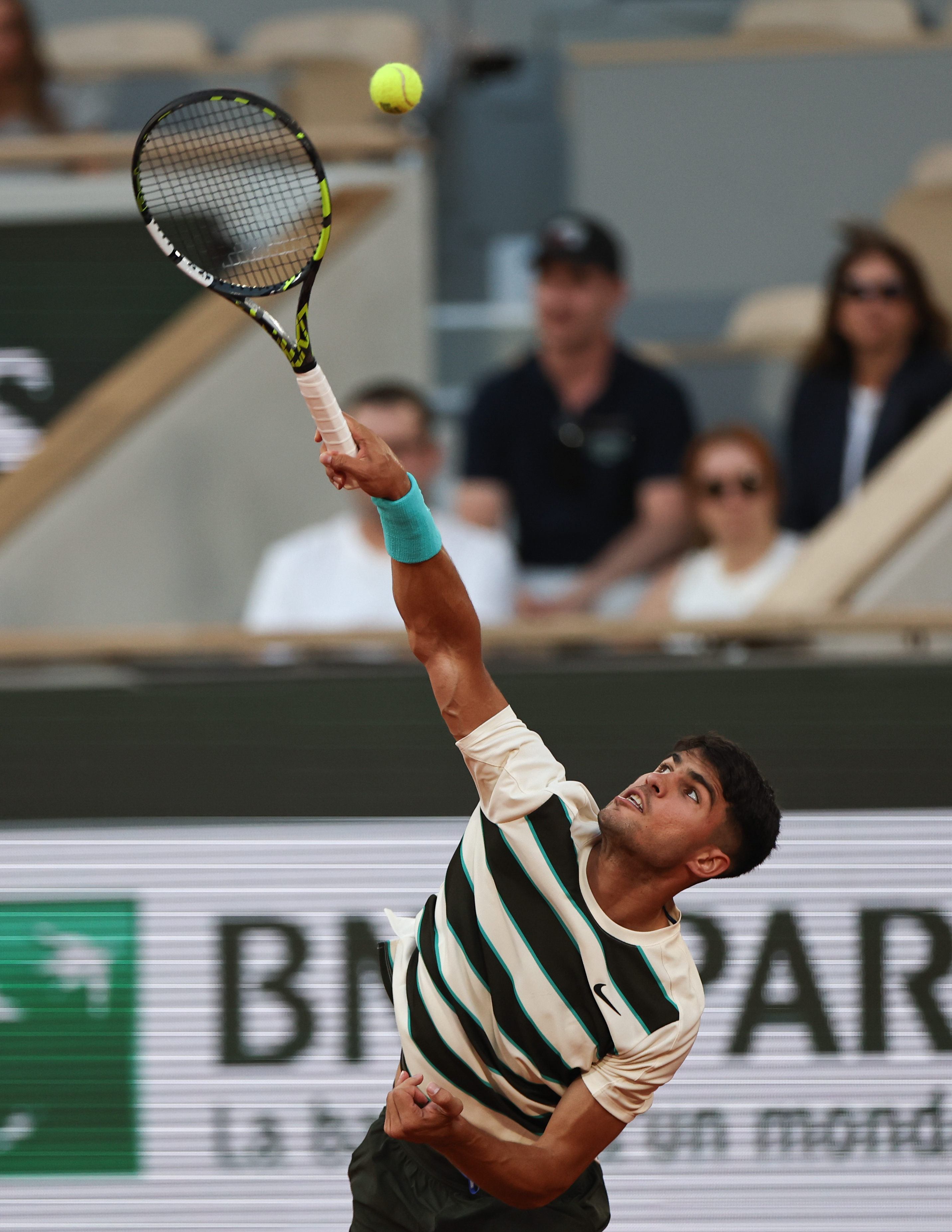 法国网球队碾压英国网球队，阿尔卡拉斯打破历史纪录的简单介绍