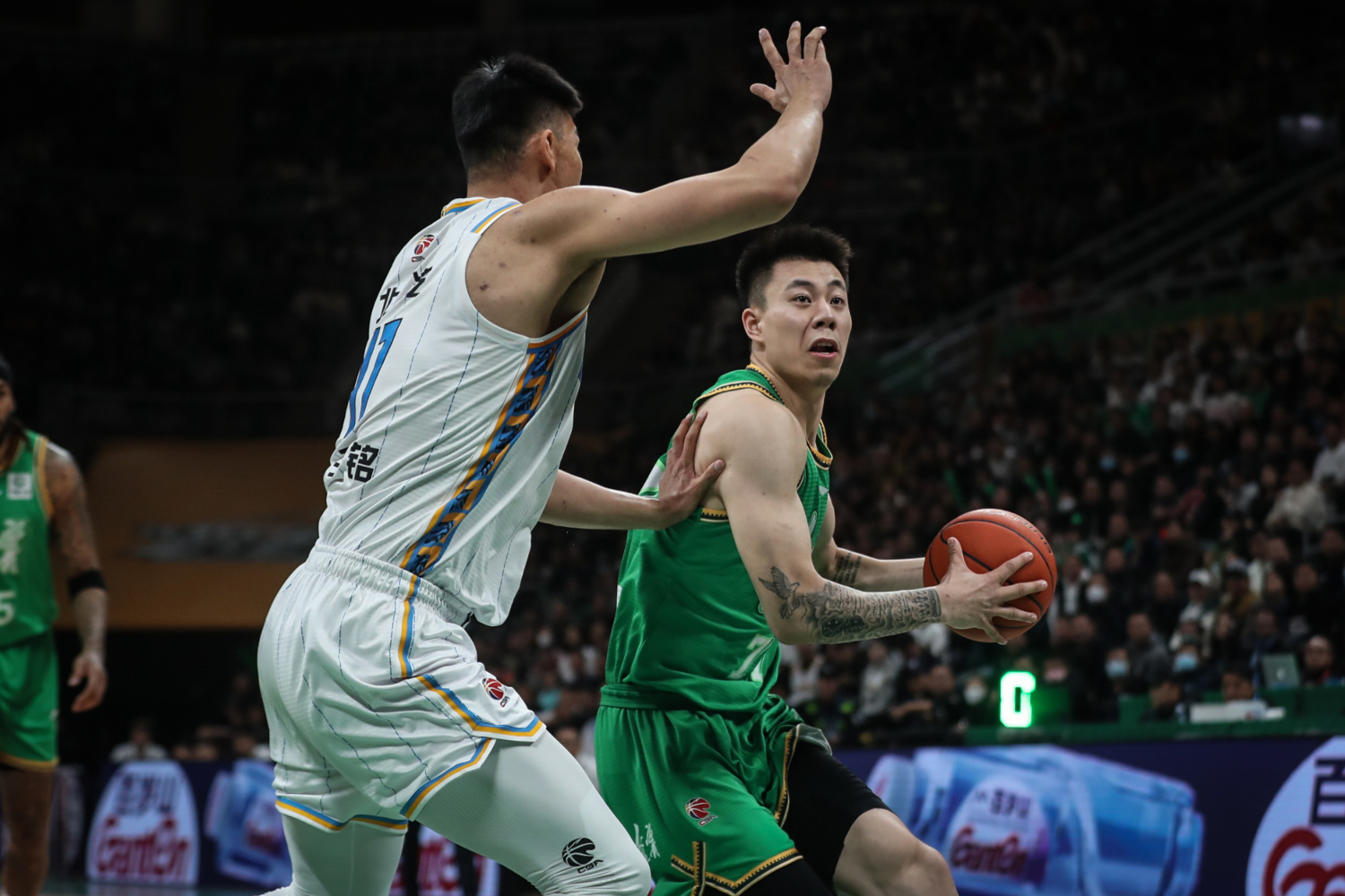 广州队翻盘新疆队，张镇麟带队取胜